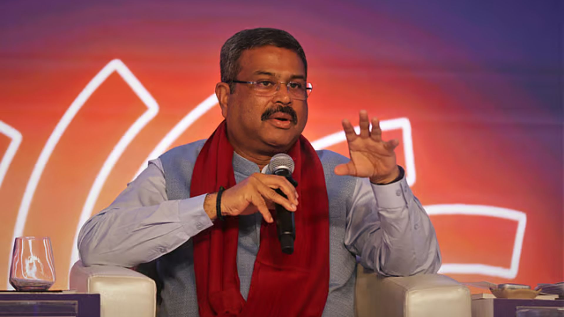 पहले ही दिन इस्तीफा देने को तैयार थे प्रधान, BJP नेता का बड़ा दावा